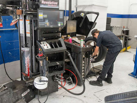 Road Force® Elite Auswuchtmaschine