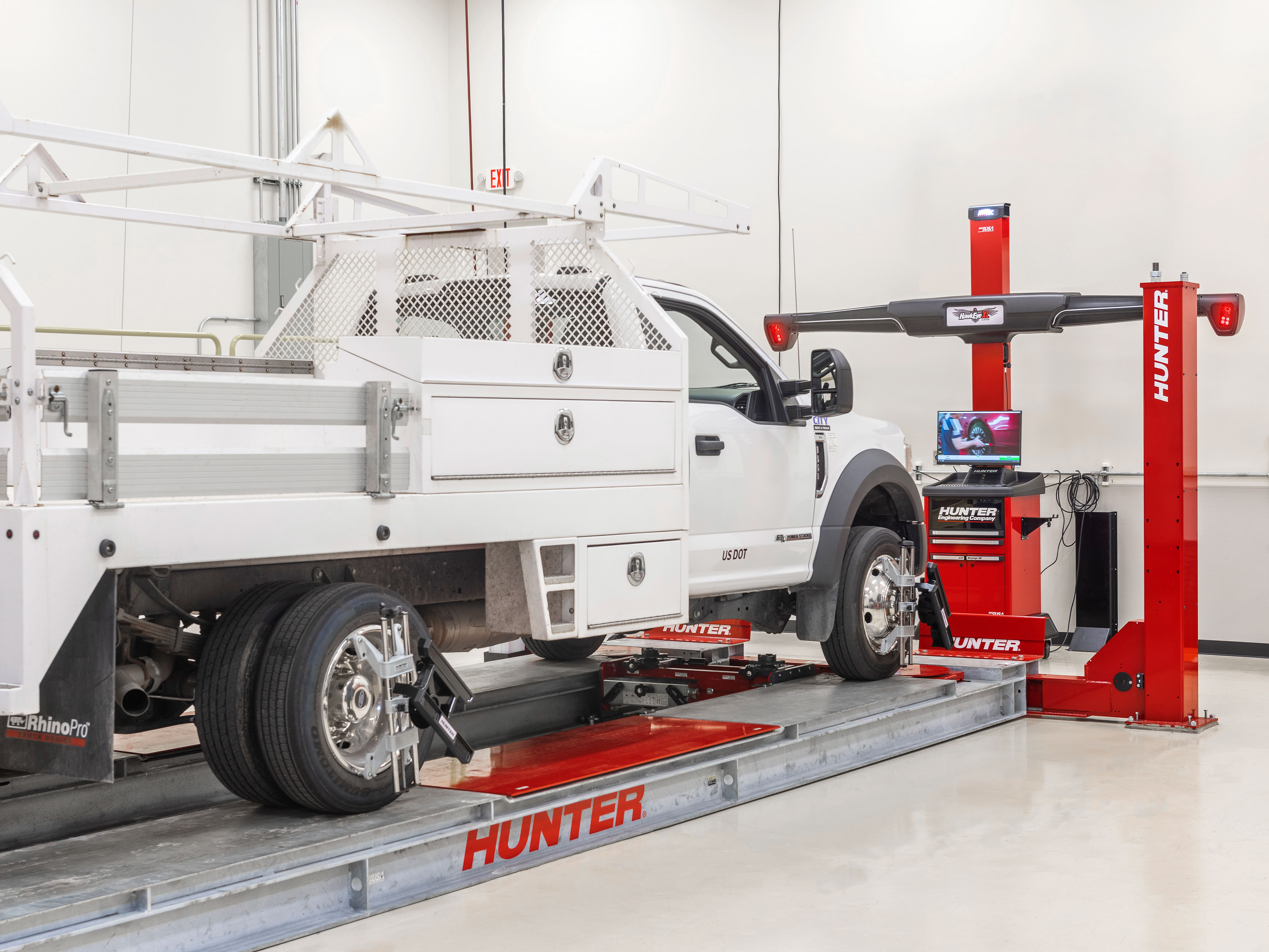 Alignement de camions de moyen tonnage Featured Image